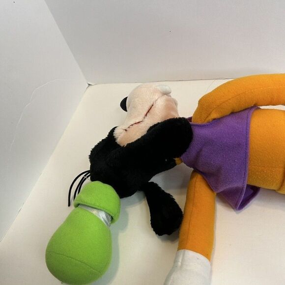 Vintage Walt Disney Company Goofy Plush Stuffed Animal 21 Inch Toy Applause - Picture 3 of 5